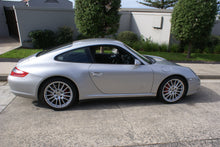 Load image into Gallery viewer, Porsche 911 997.1 Carerra 4S