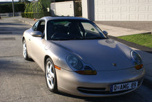 Load image into Gallery viewer, Porsche 911