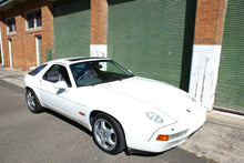 Load image into Gallery viewer, Porsche 1993 928GTS