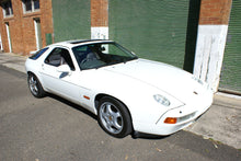 Load image into Gallery viewer, Porsche 1993 928GTS