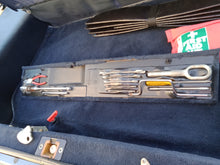 Load image into Gallery viewer, Porsche 928 S4