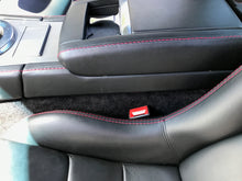 Load image into Gallery viewer, Aston Martin V8 Vantage