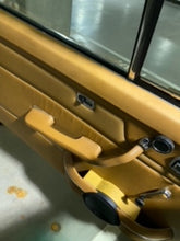Load image into Gallery viewer, Mercedes 1972 280CE