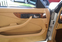 Load image into Gallery viewer, Mercedes 1983 380SEC
