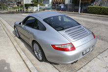 Load image into Gallery viewer, Porsche 911 997.1 Carerra 4S
