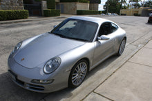 Load image into Gallery viewer, Porsche 911 997.1 Carerra 4S
