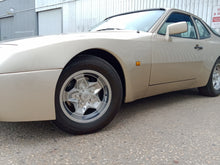 Load image into Gallery viewer, Porsche 944 1985
