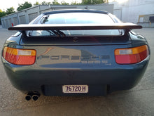 Load image into Gallery viewer, Porsche 928 S4
