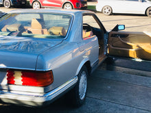 Load image into Gallery viewer, Mercedes 1983 380SEC
