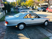 Load image into Gallery viewer, Mercedes 1983 380SEC
