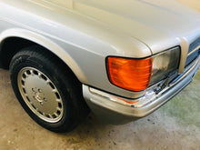 Load image into Gallery viewer, Mercedes 1983 380SEC
