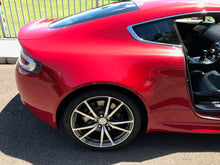 Load image into Gallery viewer, Aston Martin V8 Vantage
